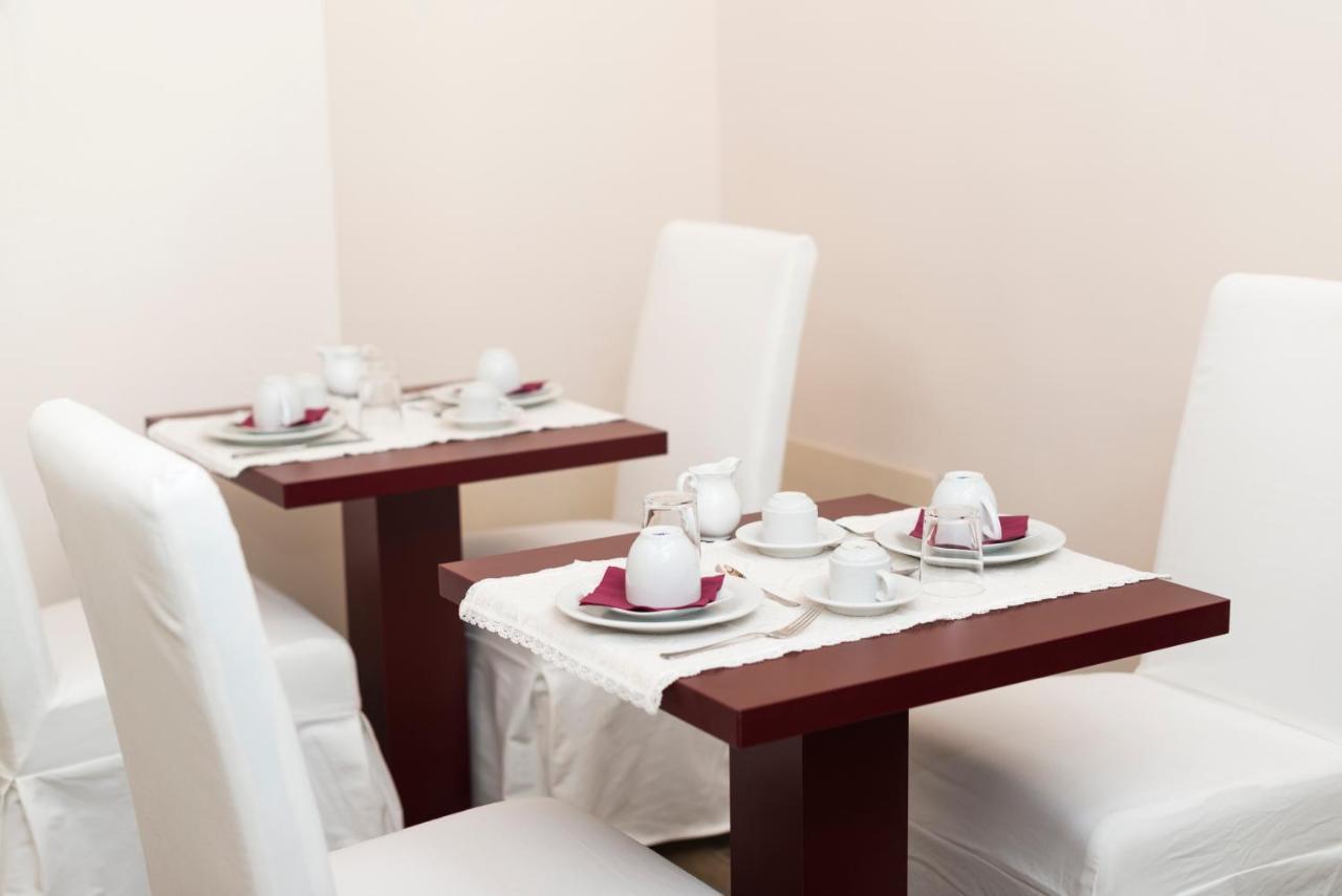 Foro Carolino S&b 2* Naples